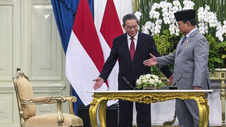 Airlangga: Prabowo Bahas Investasi MBG hingga Proyek Giant Sea Wall dengan Perdana Menteri China Li Qiang