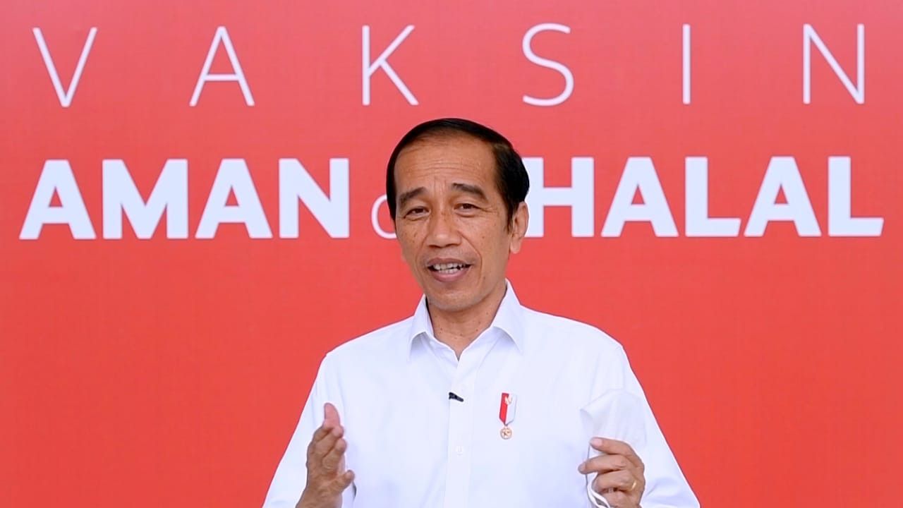 Jokowi Ingatkan Masyarakat Tetap Patuhi Protokol Kesehatan Walau Sudah Vaksinasi COVID-19