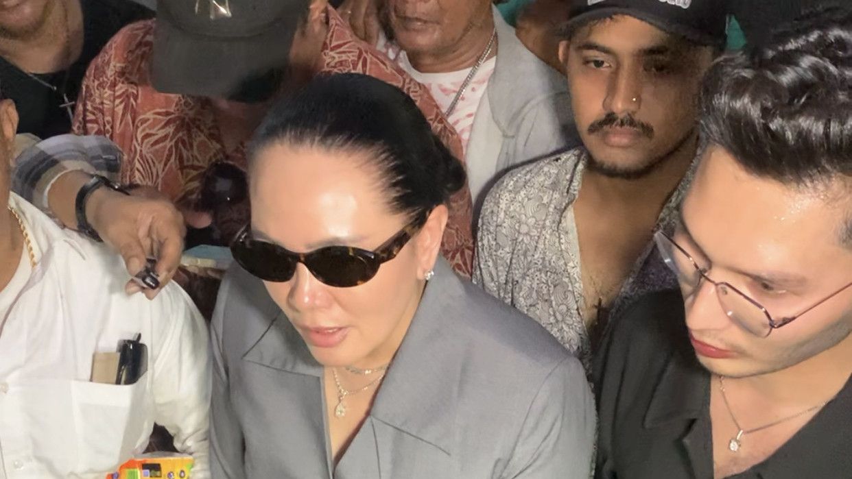 Sahabat Jadi Benci, Fitri Salhuteru Tuding Nikita Mirzani Pembully: Saya Bersama Reza Gladys