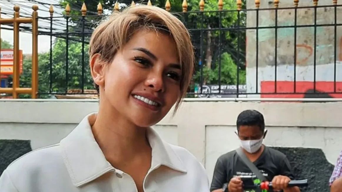 Hari Ini, Nikita Mirzani Diperiksa Terkait Kasus Dugaan Persetubuhan Lolly dengan Vadel