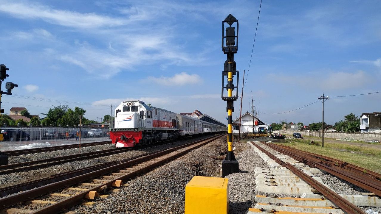Syarat dan Aturan Naik Kereta Api Saat PPKM Jawa-Bali