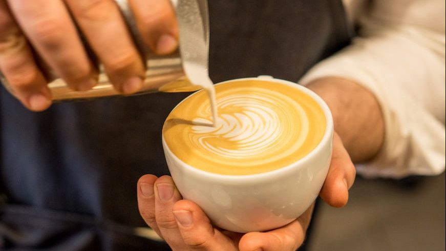 Teknik Latte Art Mudah yang Harus Anda Kuasai, Barista Wajib Tahu