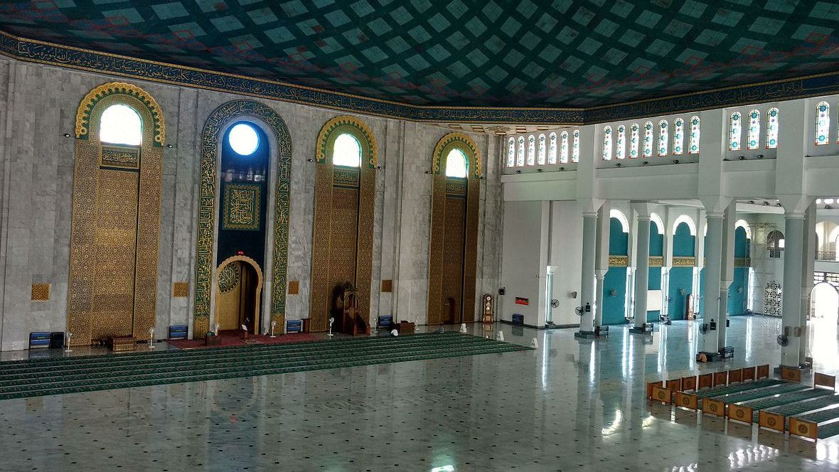 Gubernur Jatim Juga Perlu Kartu Izin Salat Id di Masjid Al Akbar Surabaya