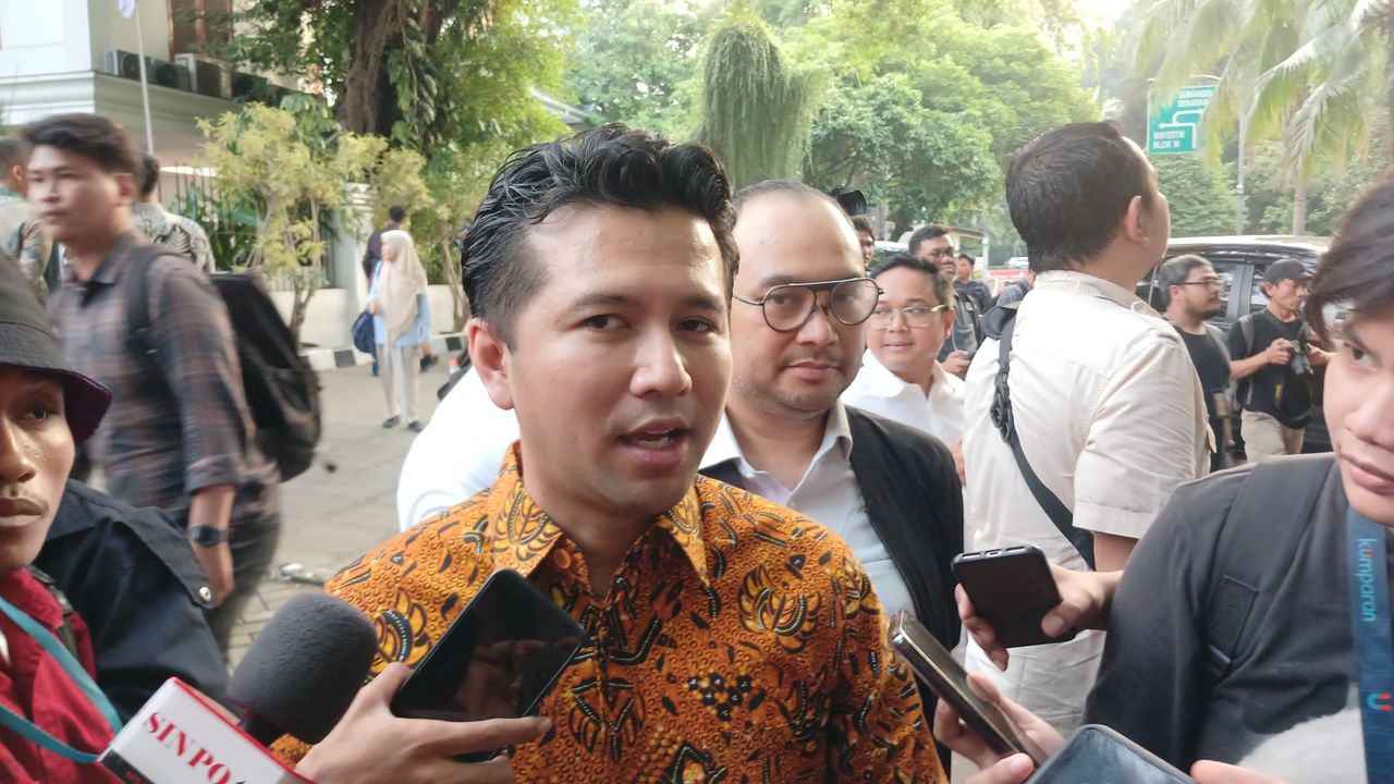 Dibilang PDIP Lebih Cocok Jadi Menteri Ketimbang Maju di Pilkada Jatim, Emil Dardak: Kok Berandai-andai