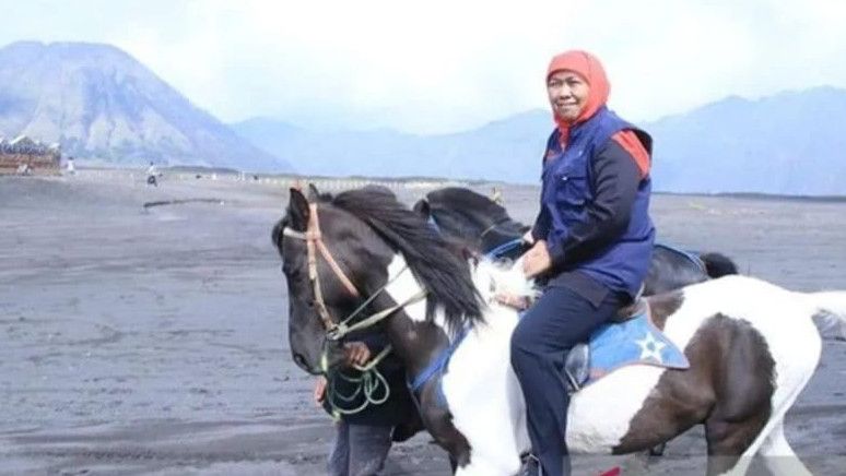 Khofifah Isyaratkan Gabung ke Kubu Prabowo-Gibran, Akan Diumumkan Resmi Januari