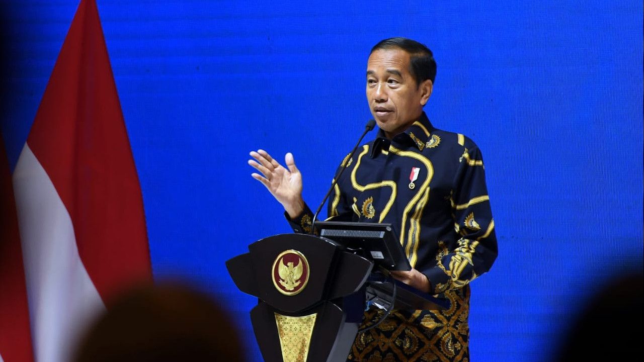 Heran Ada Pejabat Pamer ke Luar Negeri Padahal Sedang Krisis Global, Jokowi: Hal Seperti Itu Kita Rem!
