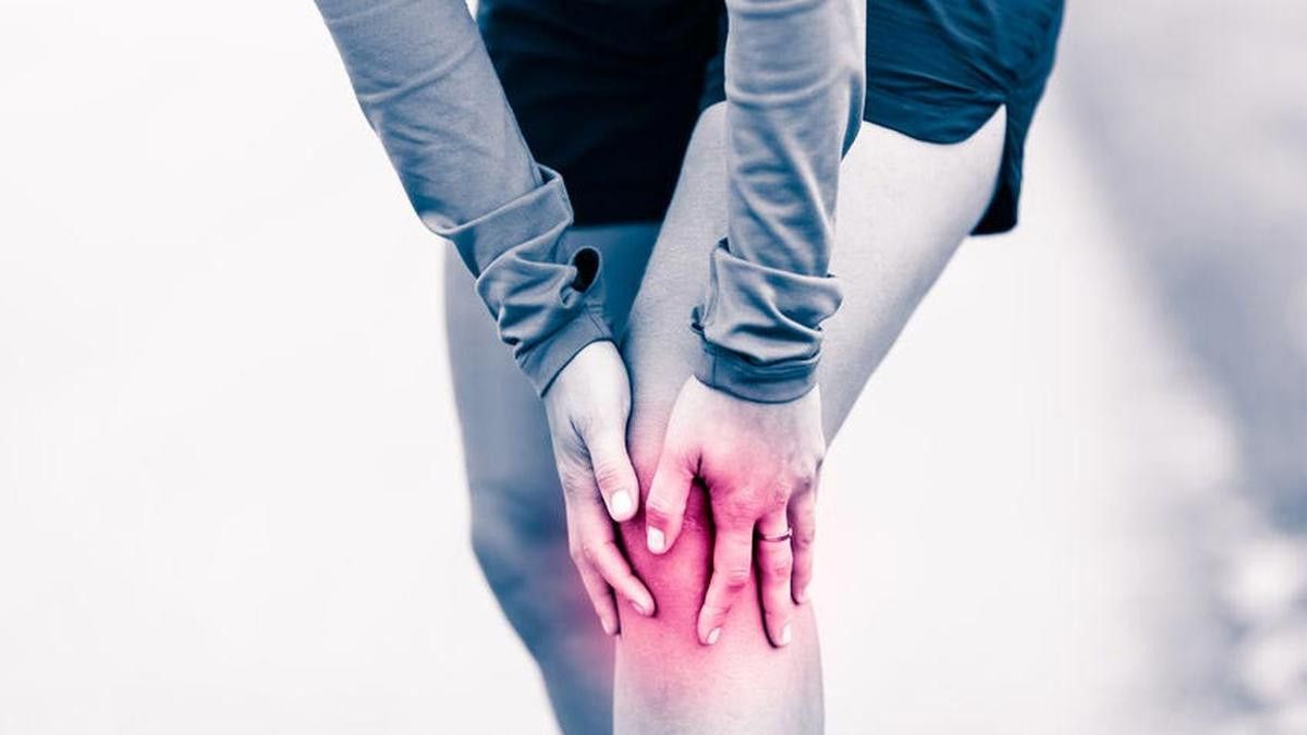 Nyeri Sendi Lutut: Penyebab, Gejala, dan Cara Mengobatinya