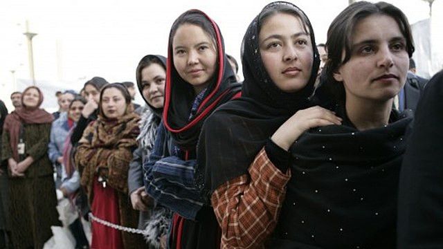 Aturan Baru Taliban: Larang Perempuan Main Sinetron dan Pembaca Berita Harus Berhijab