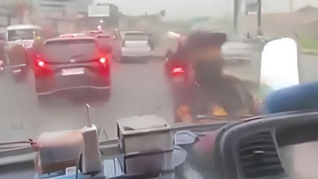 Viral Sopir Truk dan Petugas Dishub di Tangerang Bersitegang, Apa Pemicunya?