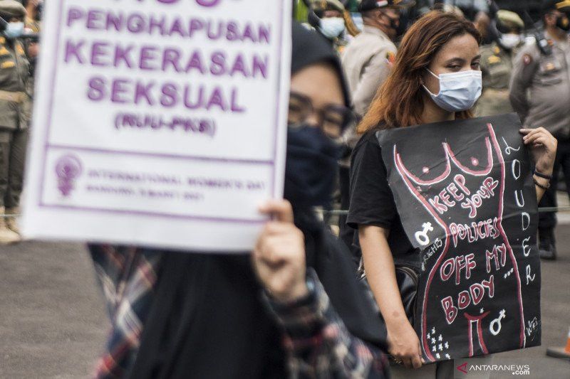 Komnas Perempuan Usulkan Kekerasan Berbasis Gender Siber Diatur Dalam RUU PKS
