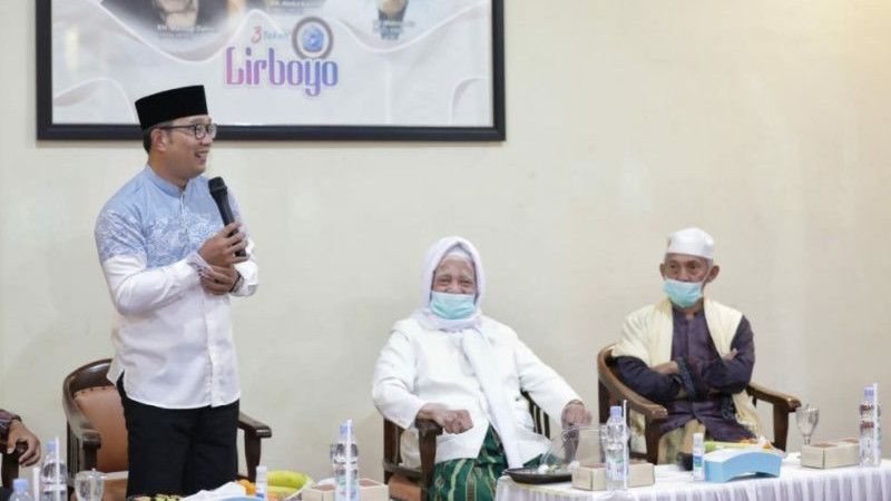 Terpukau, Pengasuh Pesantren Lirboyo Jatim Dorong Ridwan Kamil Nyapres