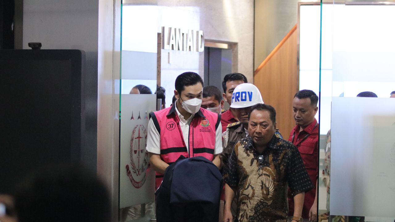 Tersandung Kasus Korupsi Timah, Kejagung Tetapkan Suami Sandra Dewi Jadi Tersangka