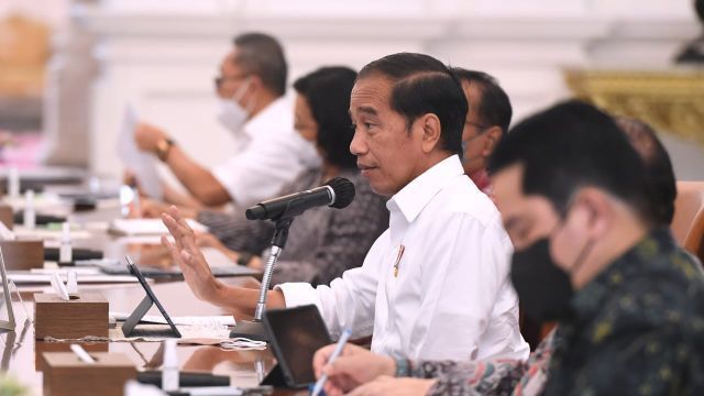 Jokowi Perintahkan Seluruh Jemaah Haji yang Pulang ke Tanah Air Wajib Vaksinasi Booster