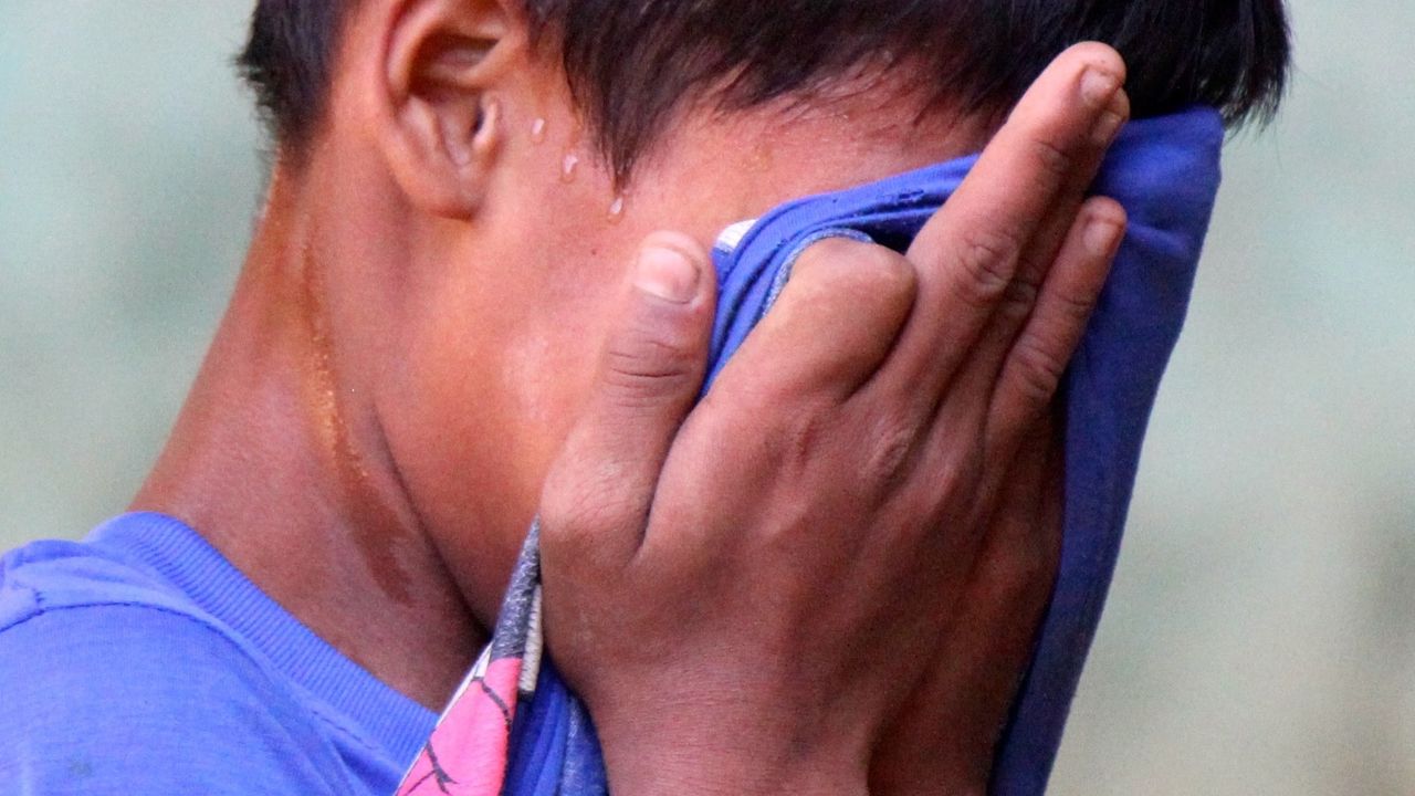 Tragis, Bocah di Indramayu Tak Sengaja Telan Kunci Gembok Sewaktu Main Ponsel