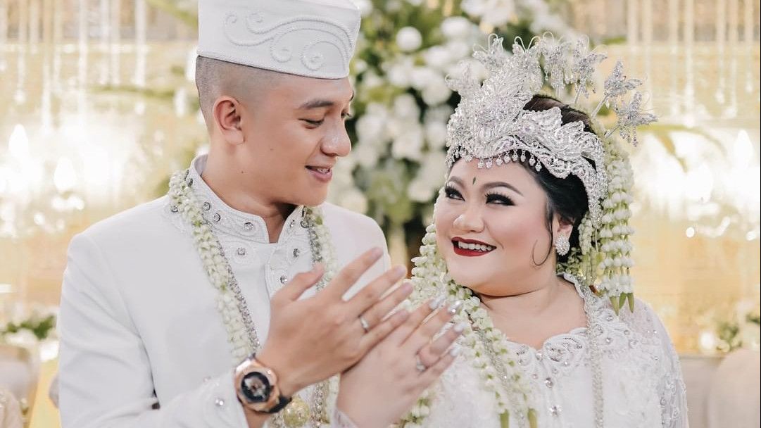 Pernikahan Anak Nia Daniaty dengan Rafly Dikabarkan Retak, Pengacara: Kewajiban Suami Urus Istri Kena Musibah