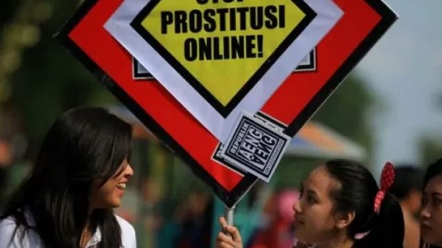 Terciduk! Satpol PP Kota Bandung Amankan 4 Pasang Bukan Suami Istri dari Jejaring Prostitusi Online