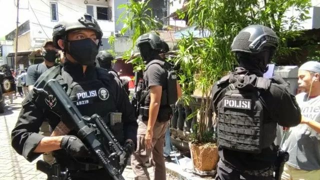 Tambah 5, Densus 88 Kembali Tangkap Tersangka Teroris AD dan JAD di Riau