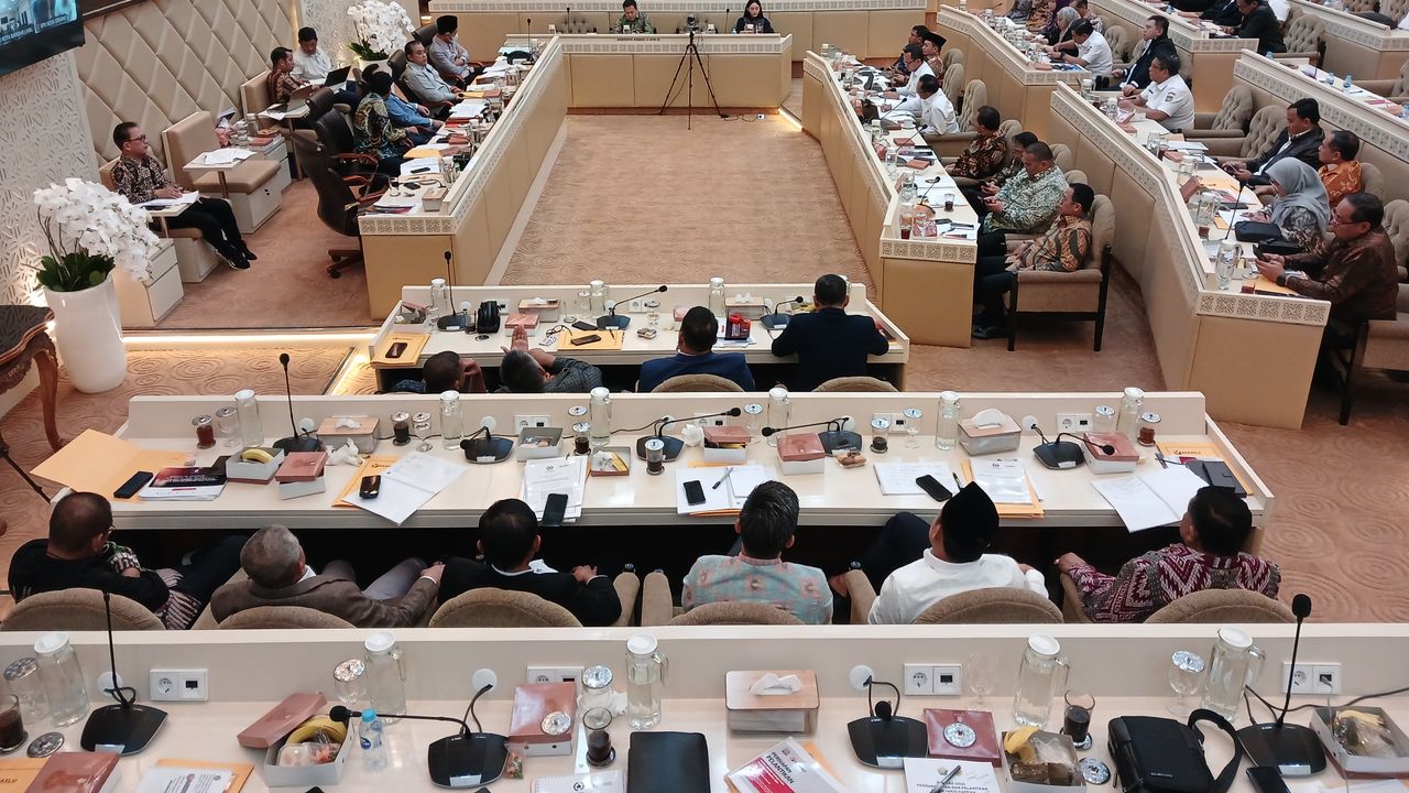 DPR Serahkan Tanggal Pelantikan Kepala Daerah Kepada Pemerintah, Jadi 20 Februari?