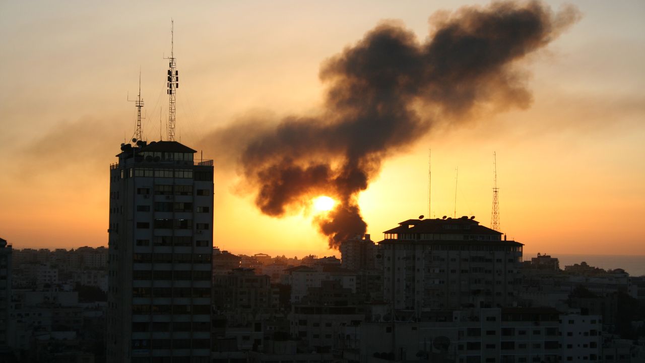 Israel Menyerang Lewat Udara, 250 Warga Palestina Tewas, 500 Terluka