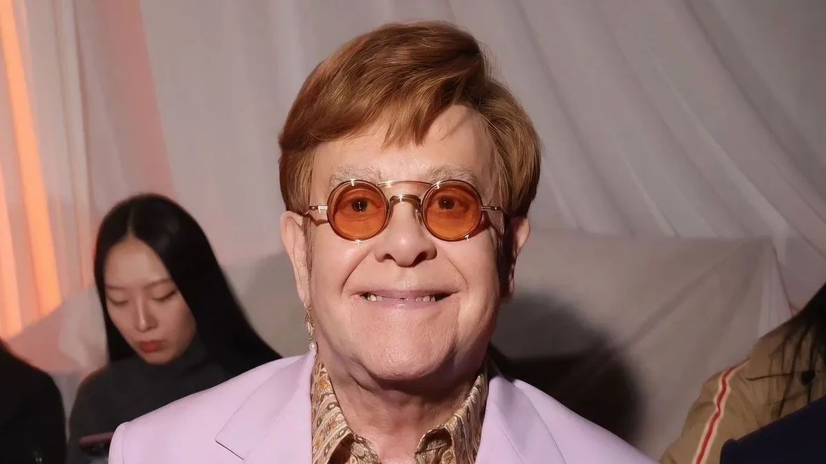 Elton John Mengaku Kehilangan Penglihatannya setelah Infeksi Mata