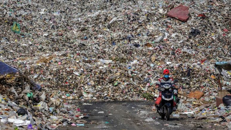 Sampah Usai Perayaan Malam Tahun Baru di Kota Tangerang Capai 40 Ton