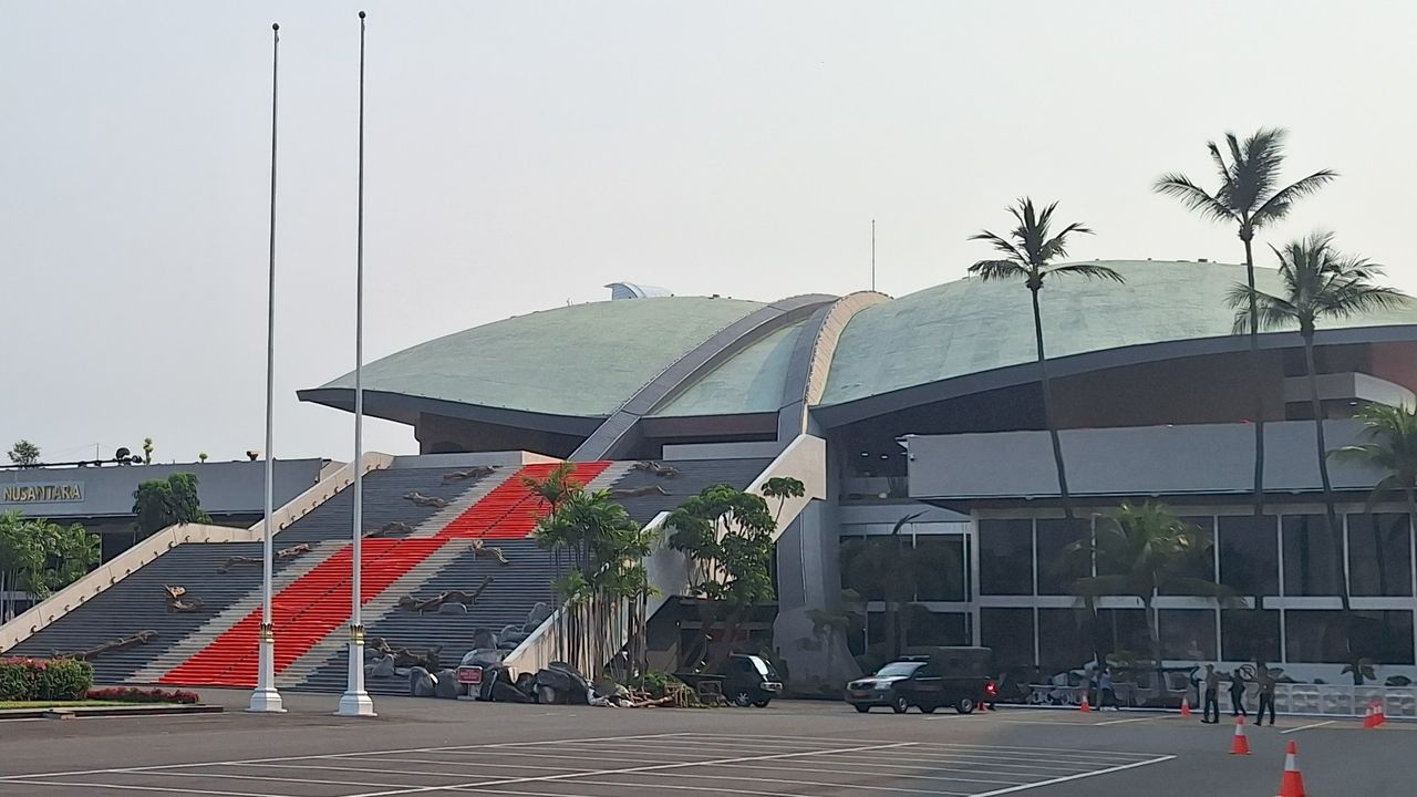 Libur Adies dan Uya Kuya Sebentar Lagi Habis, Bakal Balik Ngantor di DPR, Asyik!