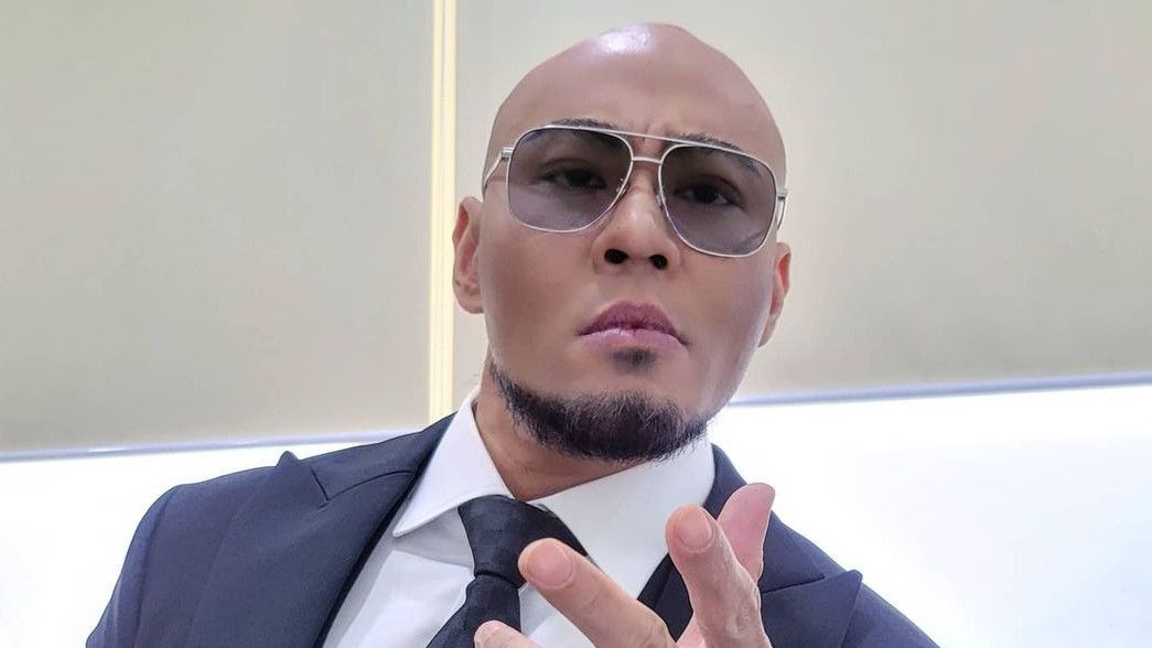 Sebut Ramalan Kecelakaan Pesawat Teori Tong Sampah, Deddy Corbuzier Sindir Mbak You?