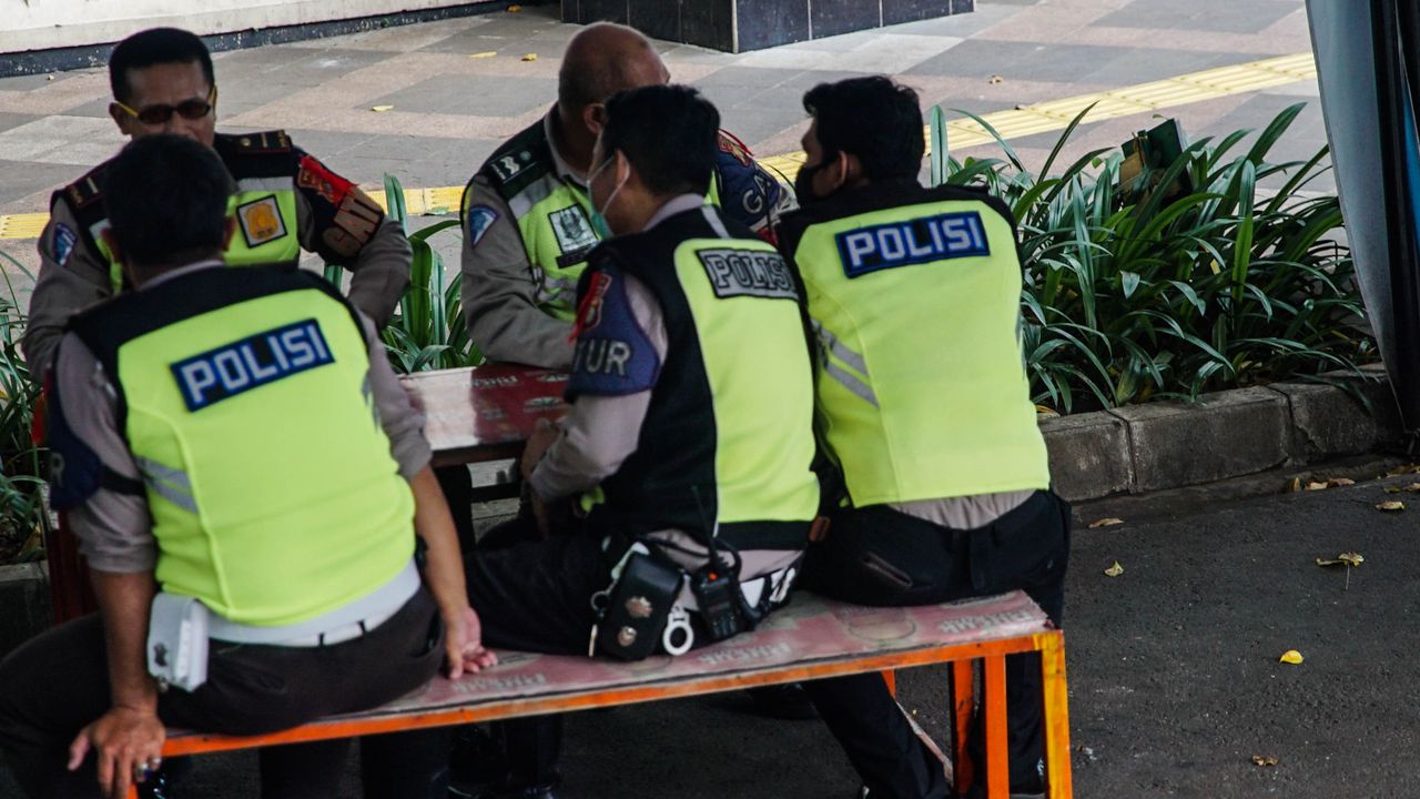 Coba Setop Pemuda Berkendara Ugal-Ugalan di Jakpus, Polantas Malah Ditonjok