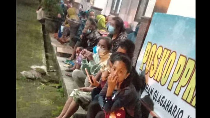 Ratusan Warga Klaten dan Sleman Mengungsi, BNPB Minta Zona Bahaya Merapi Dijauhi