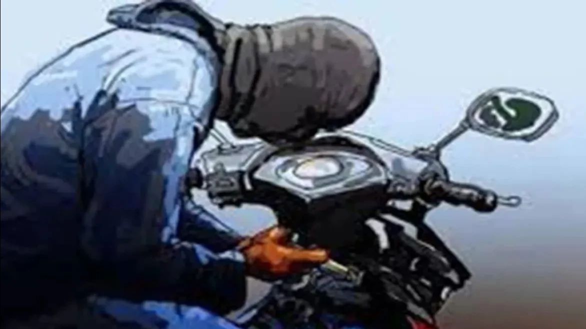 Polisi Gerebek Kos Titik Kumpul Sindikat Curanmor di Jakut