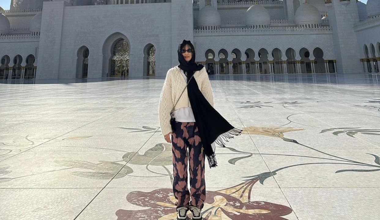 Jennie BLACKPINK hijab (instagram/jennierubyjane)