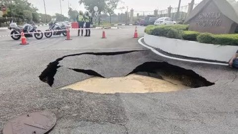 Heboh! Muncul Lubang Misterius di Pintu Masuk VIP Bandara Kuala Lumpur, Begini Penampakannya