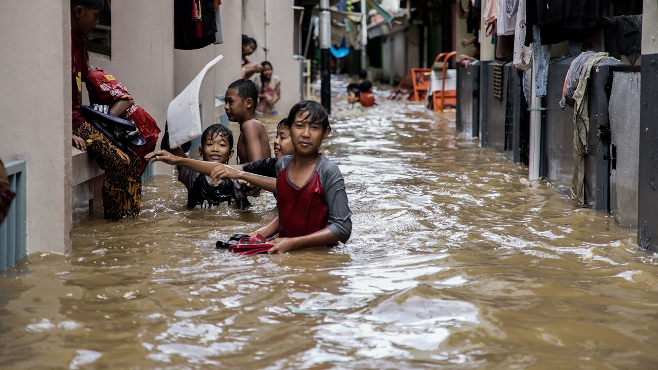 Hujan Sehari di Jakarta Bikin 15 RT Terendam