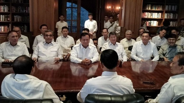 Wiranto Jelaskan Alasannya Keluar dari Partai Hanura di Hadapan Prabowo