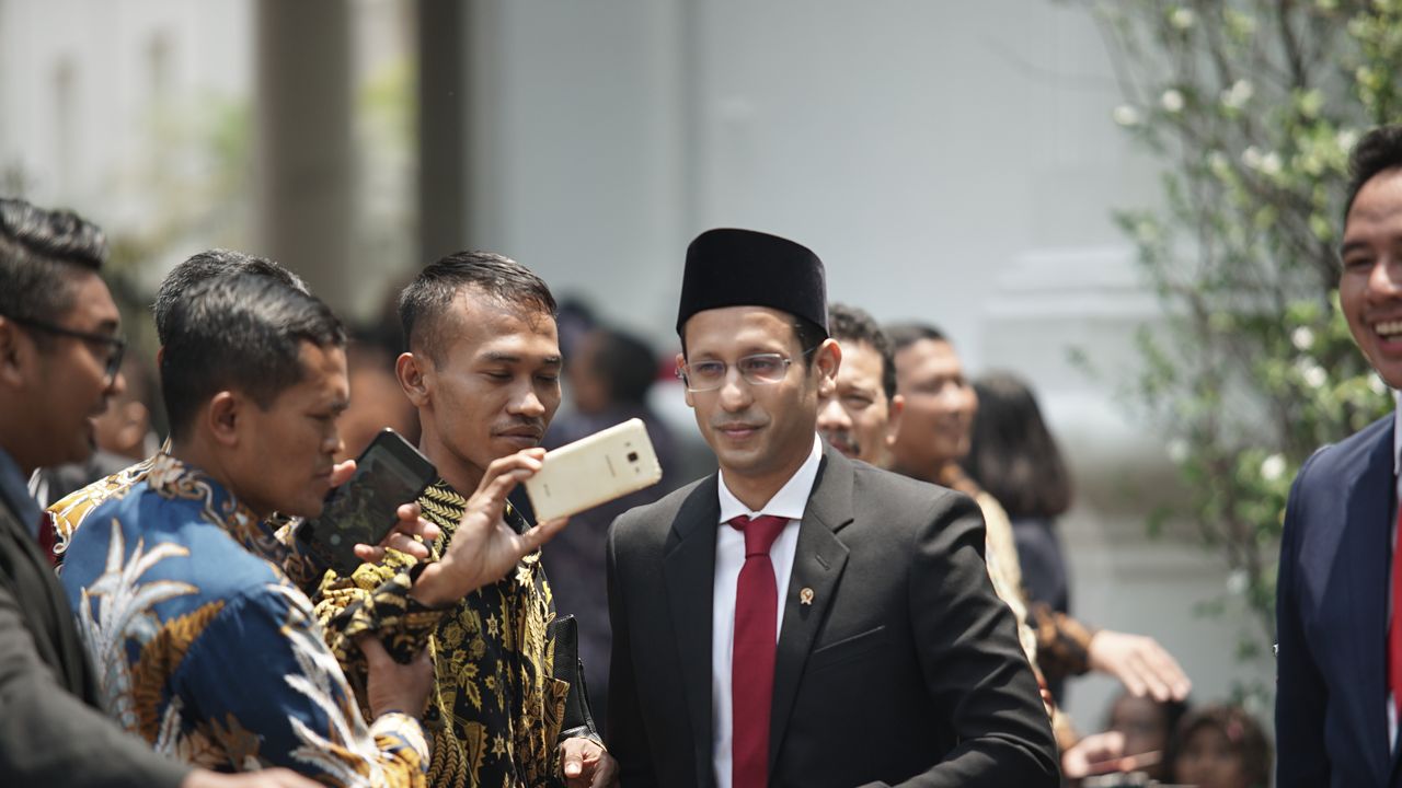 KSP Sebut Jokowi Bakal Lantik Mendikbud Baru, Nadiem 'Tersingkir?'