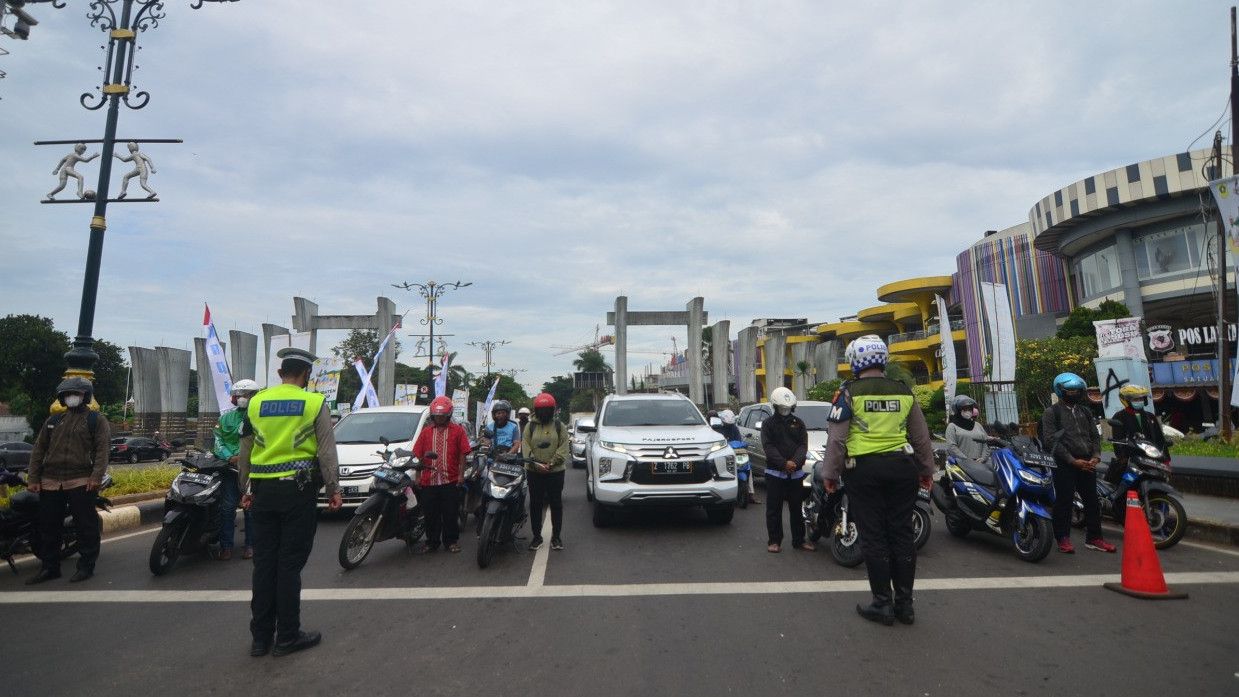 Peringati Hari Pahlawan, Polres Bogor Berikan SIM Gratis untuk Masyarakat