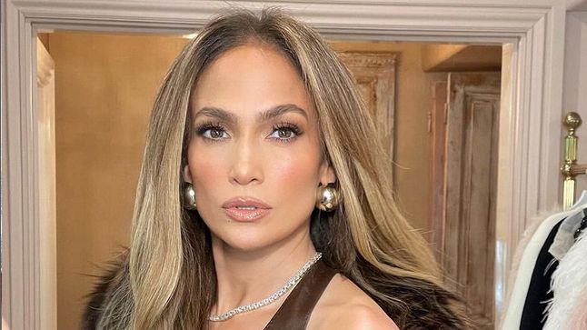 Tiket Diduga Tak Laku, Jennifer Lopez Batalkan 7 Konser di Amerika