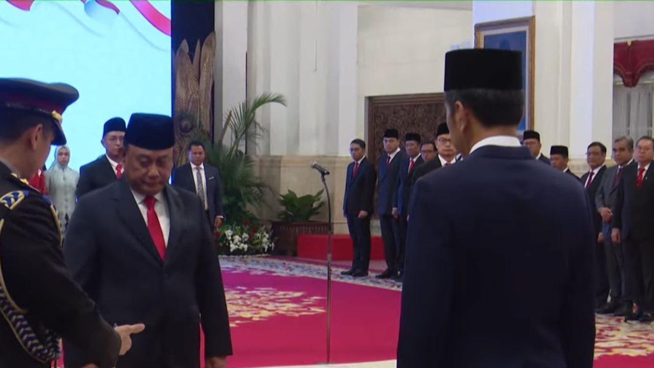 Jokowi Lantik Dadan Hindayana Jadi Kepala Badan Gizi Nasional