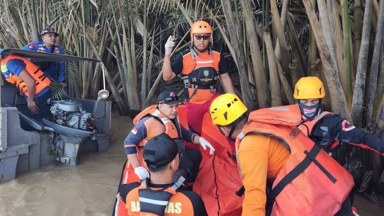 Jembatan Ambruk di Musi Banyuasin Sumsel, 4 Orang Tewas 1 Orang Belum Ditemukan