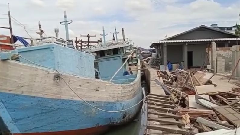Selain Labrak Aturan, Pembangunan Gudang di Muara Angke Ini Juga Persulit Nelayan