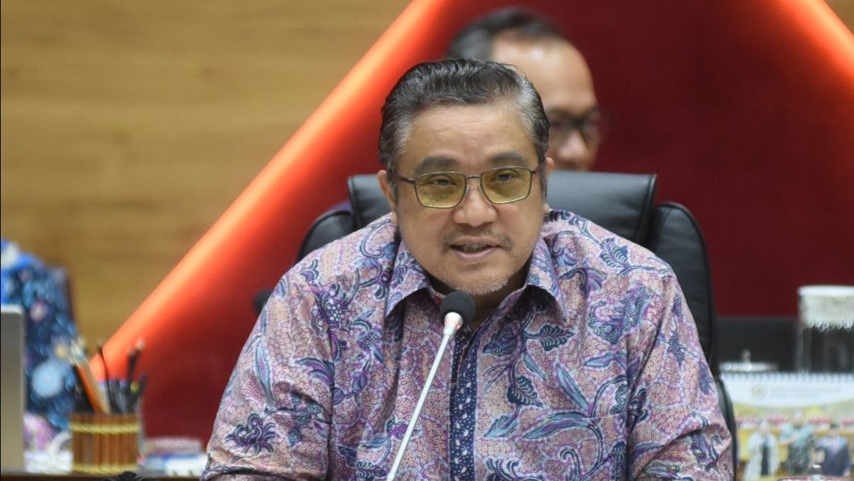 Anggota DPR Keluhkan KPU Rahasiakan Data Capres, Beda dari Masyarakat Pas Lamar Kerja