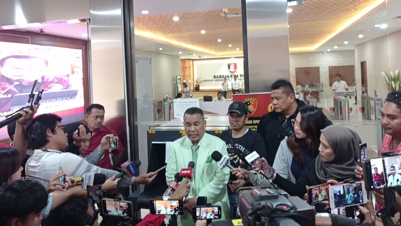 Hotman Paris Penuhi Panggilan Bareskrim Terkait Kasus Kegaduhan Razman Nasution Saat di Persidangan