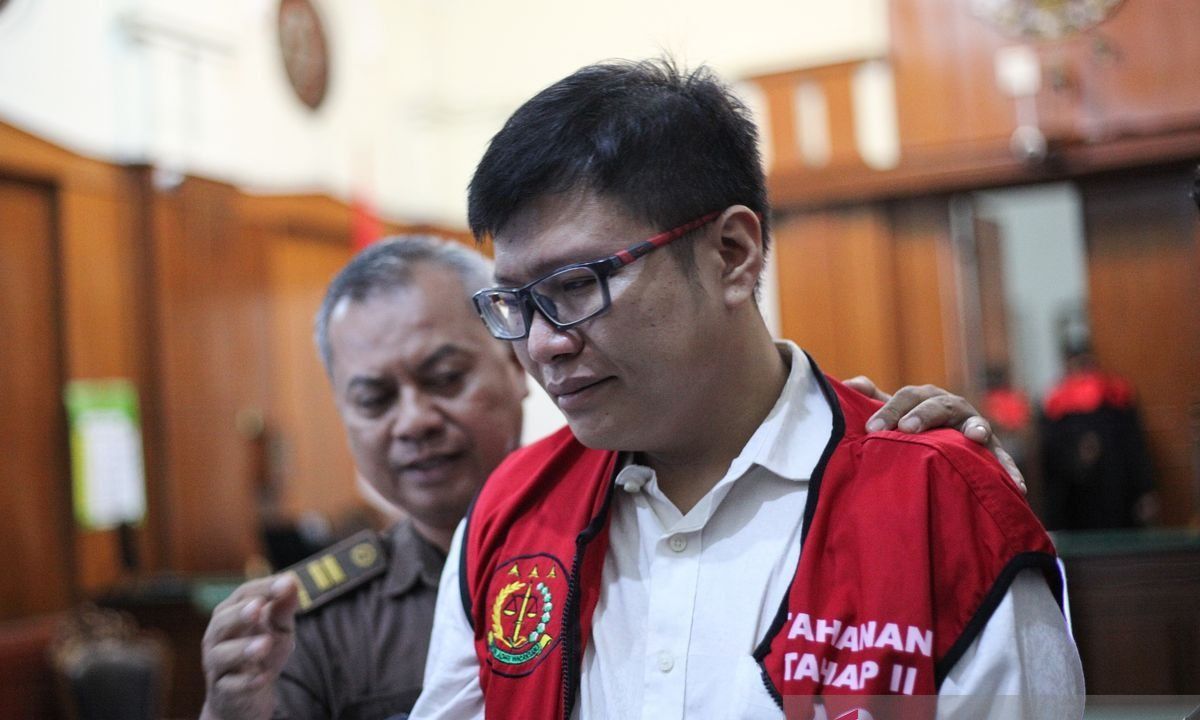 Kejagung Telusuri Sumber Dana Pengacara Ronald Tannur yang Suap Hakim PN Surabaya hingga Mantan Pejabat MA