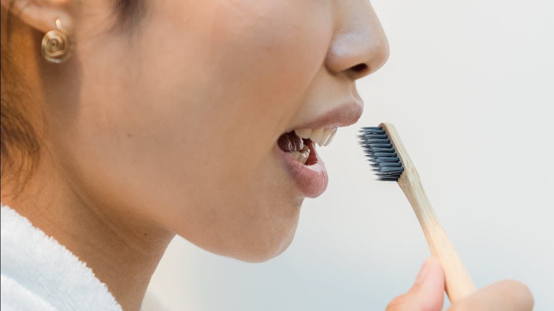 6 Tips Menghilangkan Bau Mulut Setelah Makan Jengkol