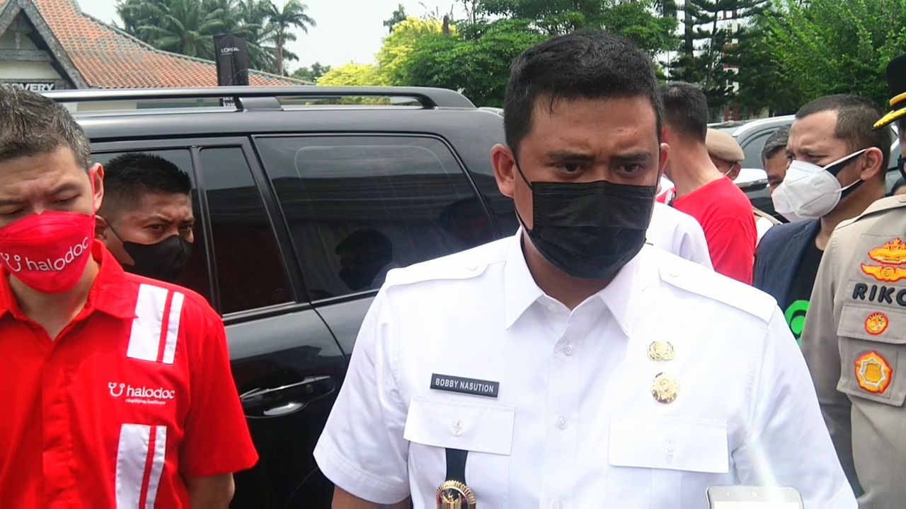 Gebrakan Perdana Bobby Nasution Pecat Kadinkes Medan: Masalah Kesehatan Menumpuk!
