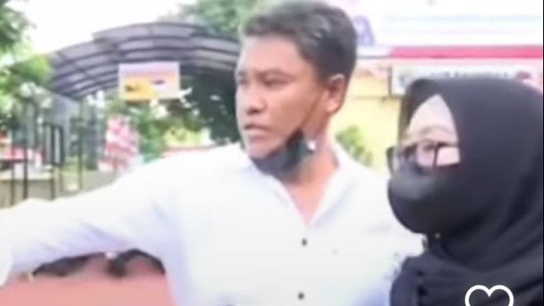 Propam Metro Jaya Periksa Polisi yang Menyuruh Wartawan Bicara Sama Pohon