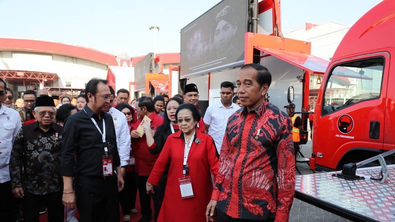 Effendi Simbolon Minta Megawati Mundur, Jubir PDIP: Hasil Bertemu Jokowi Ingin Acak-acak Partai