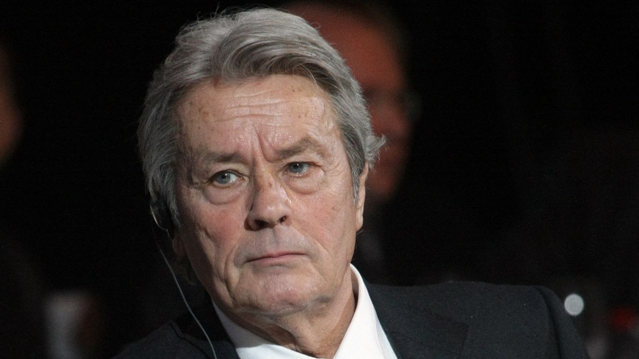 Aktor Sekaligus Simbol Seks Eropa Alain Delon Meninggal