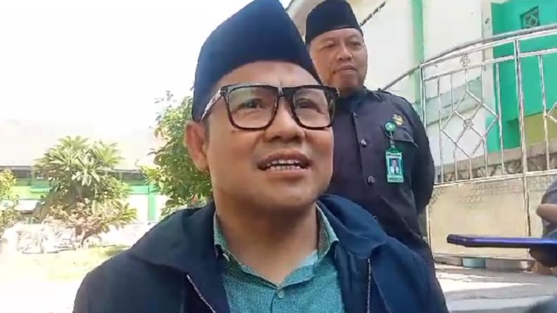 Jelang Deklarasi Capres-Cawapres di Surabaya, Cak Imin Ziarah ke Makam Pendiri NU KH Bisri Syansuri