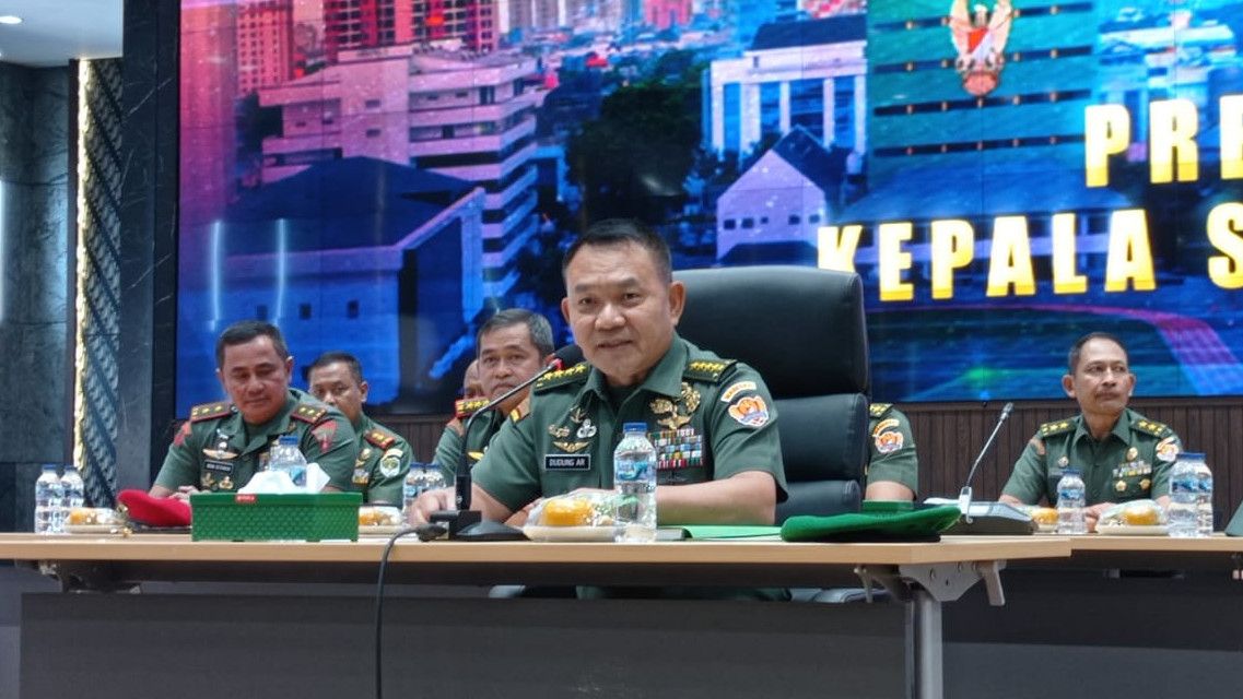 KSAD Jenderal Dudung Akhirnya Maafkan Effendi Simbolon Soal 'TNI Seperti Gerombolan'